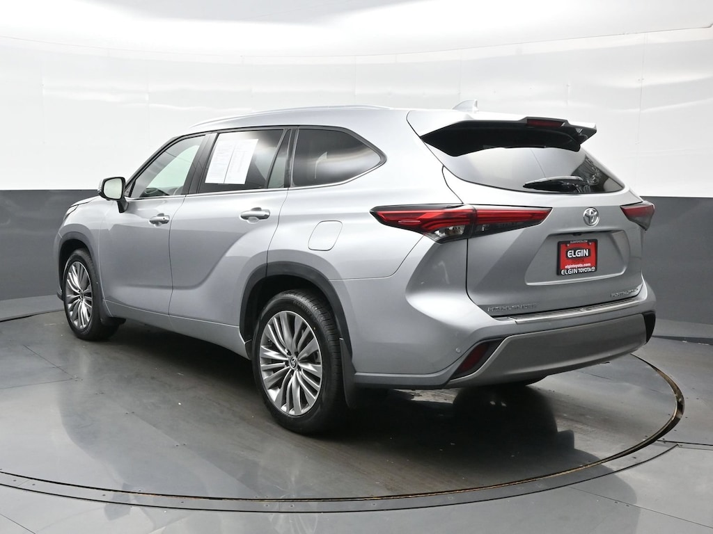 Used 2023 Toyota Highlander Platinum SUV