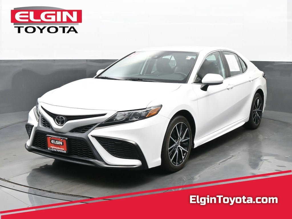 Used 2021 Toyota Camry SE Sedan