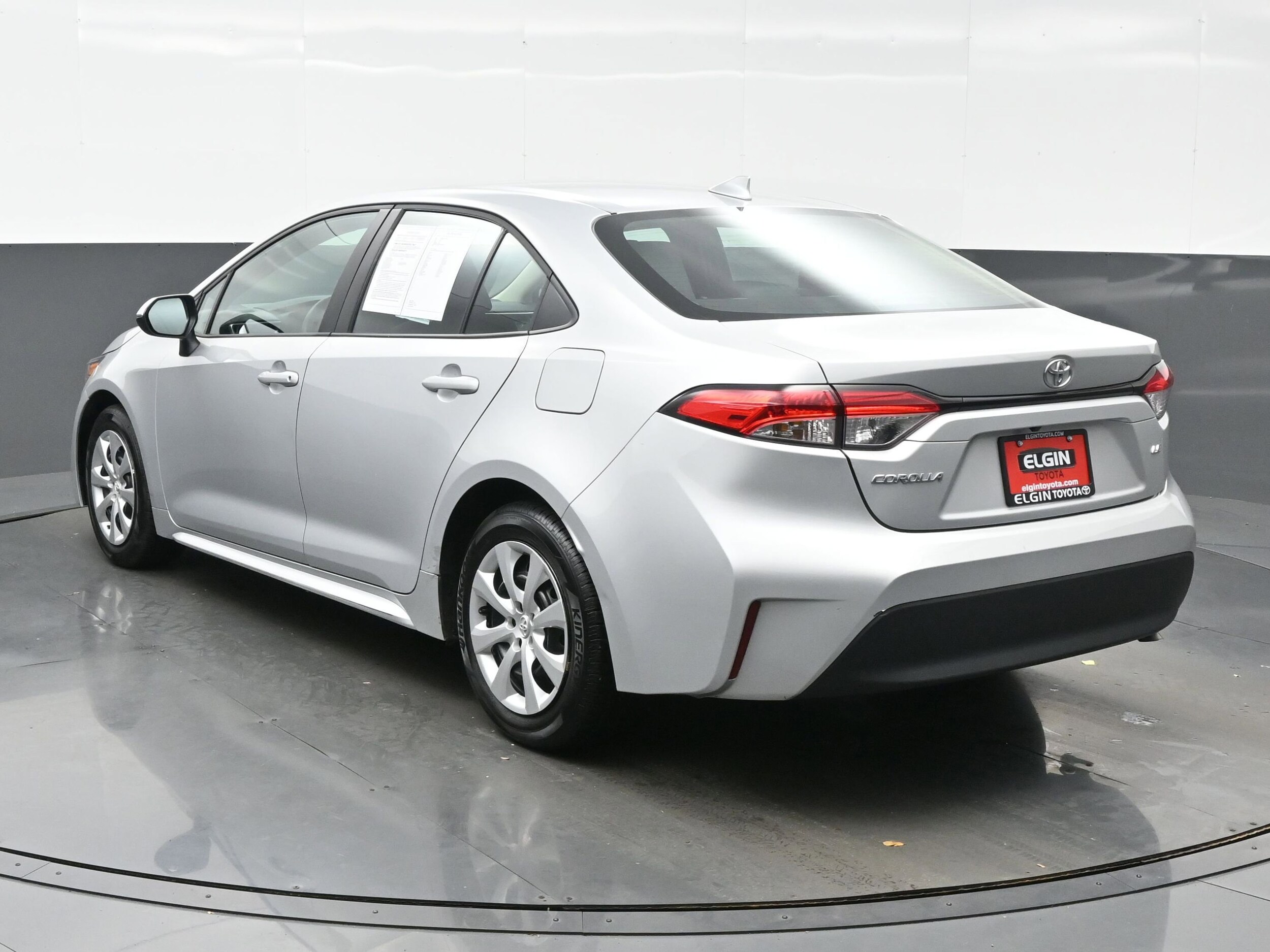 2024 Toyota Corolla LE photo 4