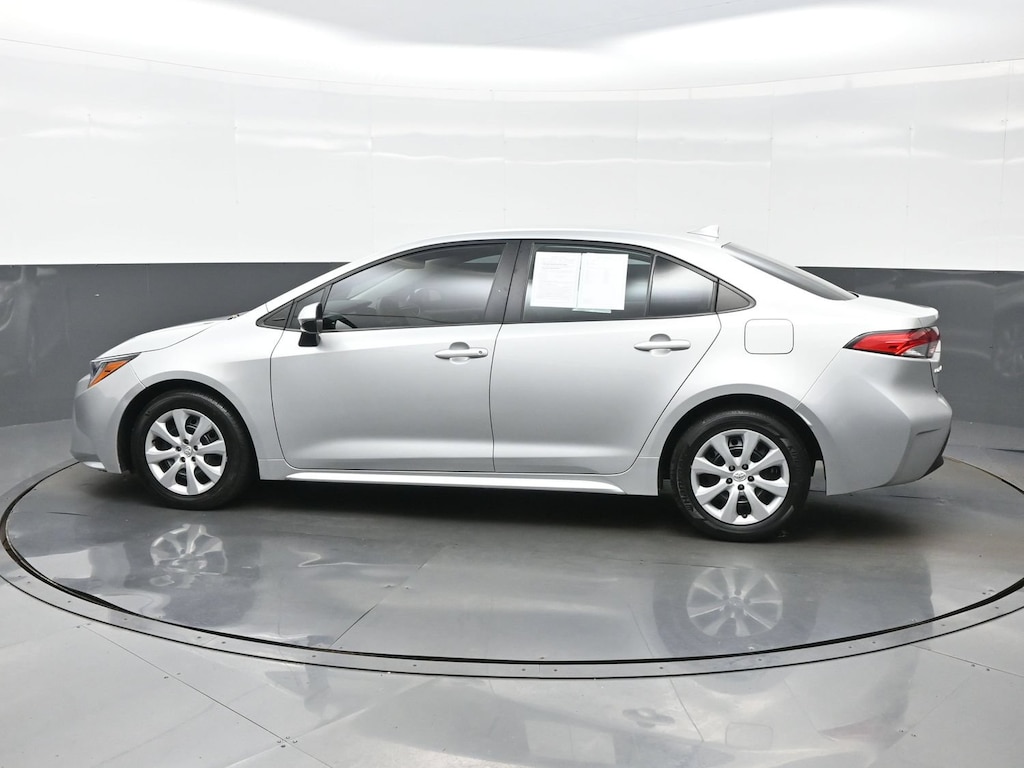 Used 2024 Toyota Corolla LE Sedan