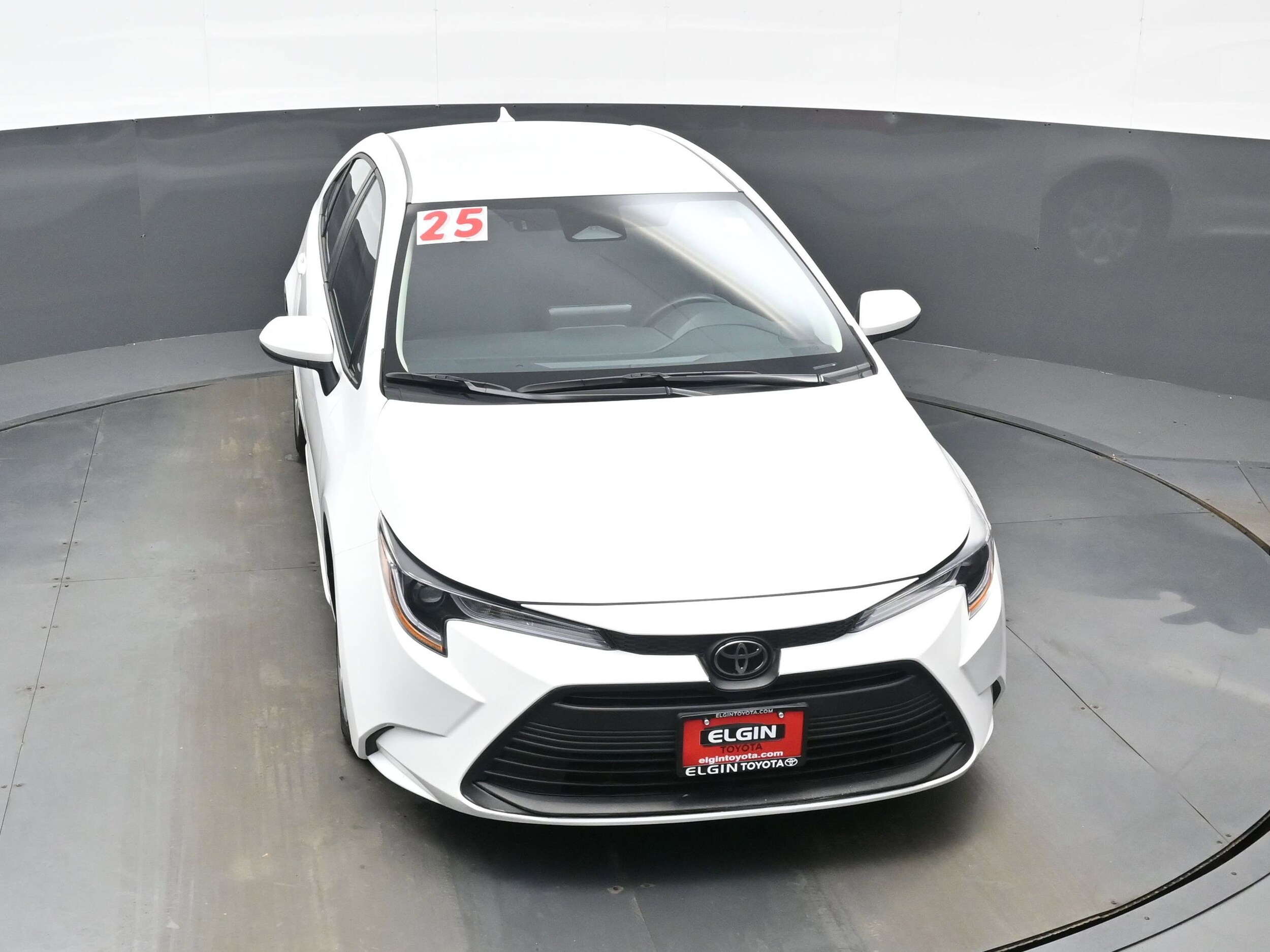 2025 Toyota Corolla LE - Photo 33