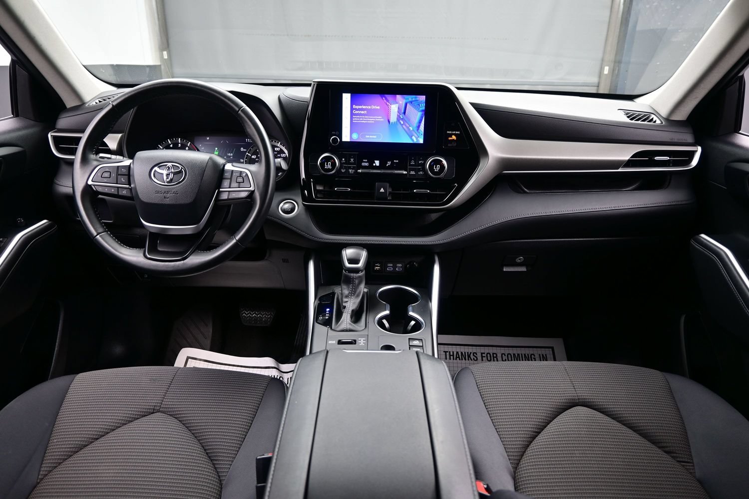 2024 Toyota Highlander LE - Photo 18