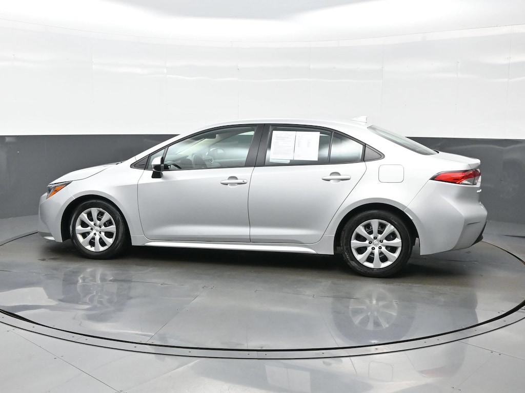 Used 2025 Toyota Corolla LE Sedan