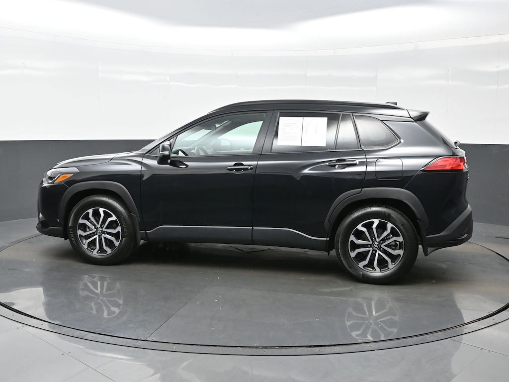 Used 2025 Toyota Corolla Cross Hybrid Hybrid SE SUV