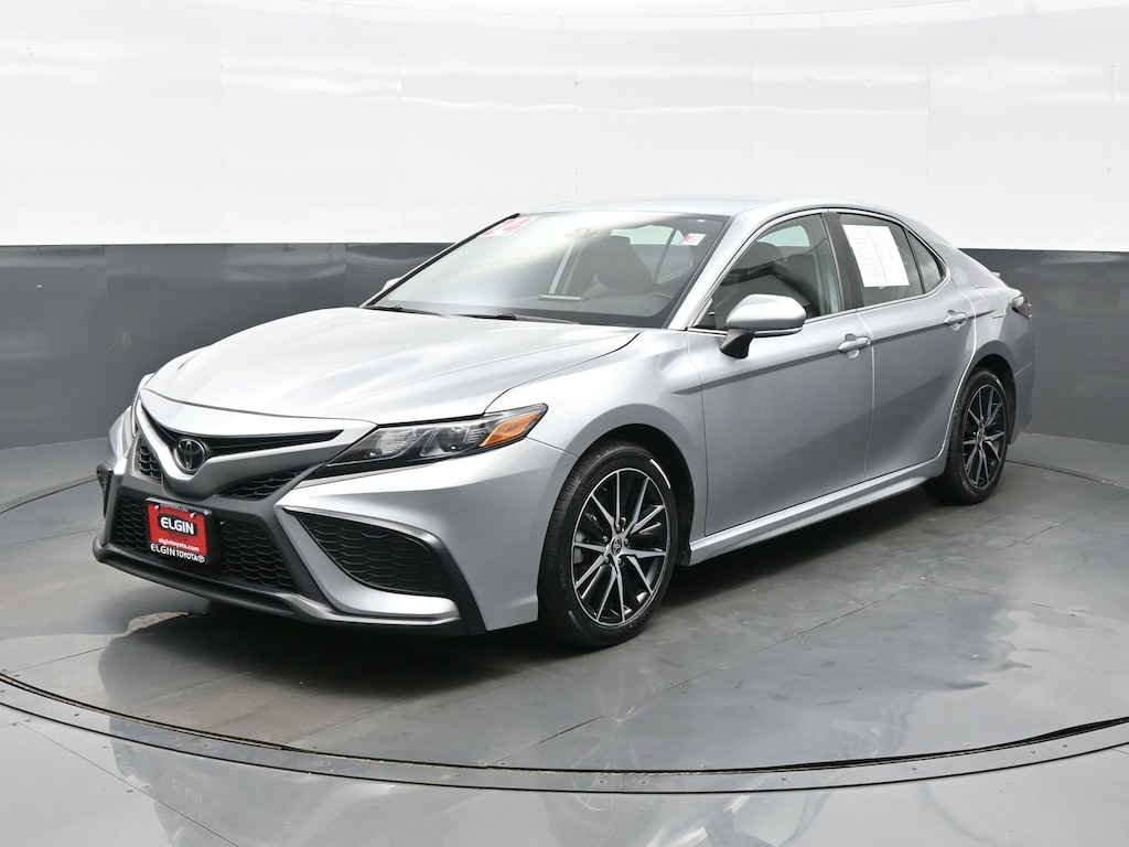 Used 2024 Toyota Camry SE Sedan