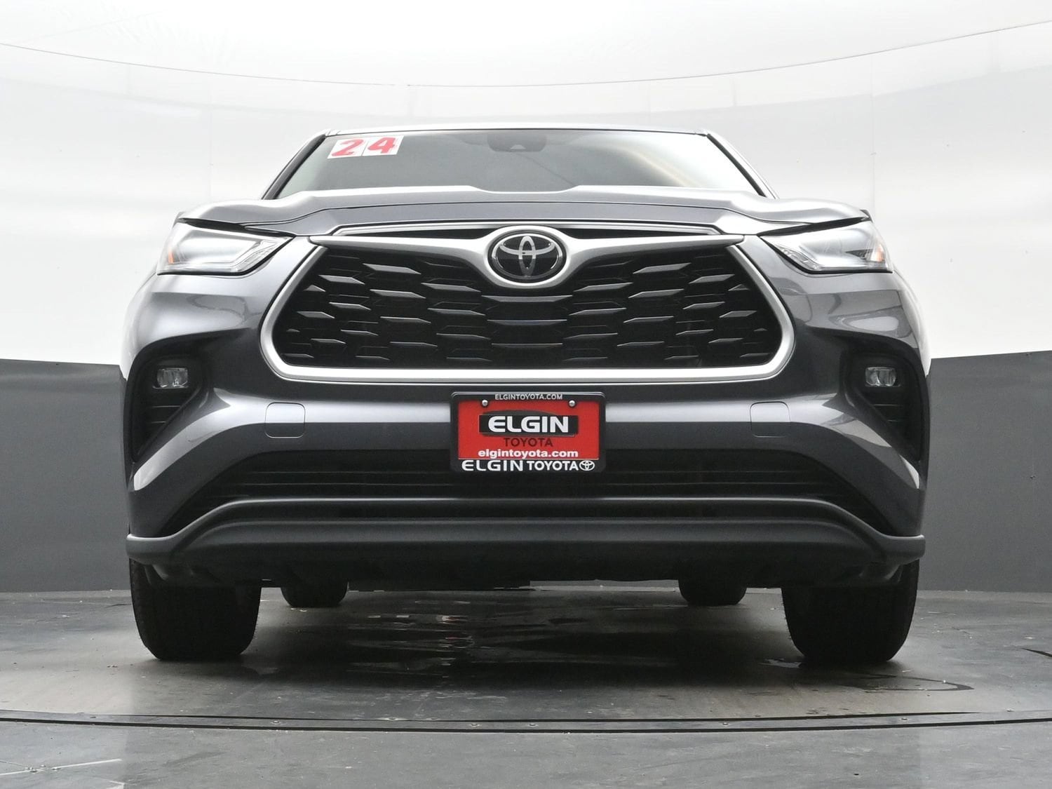 2024 Toyota Highlander LE - Photo 28
