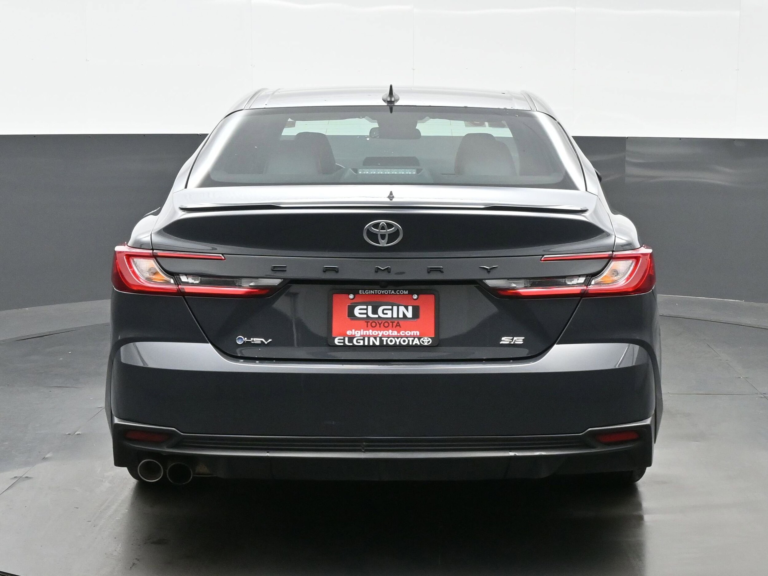 2025 Toyota Camry SE photo 2