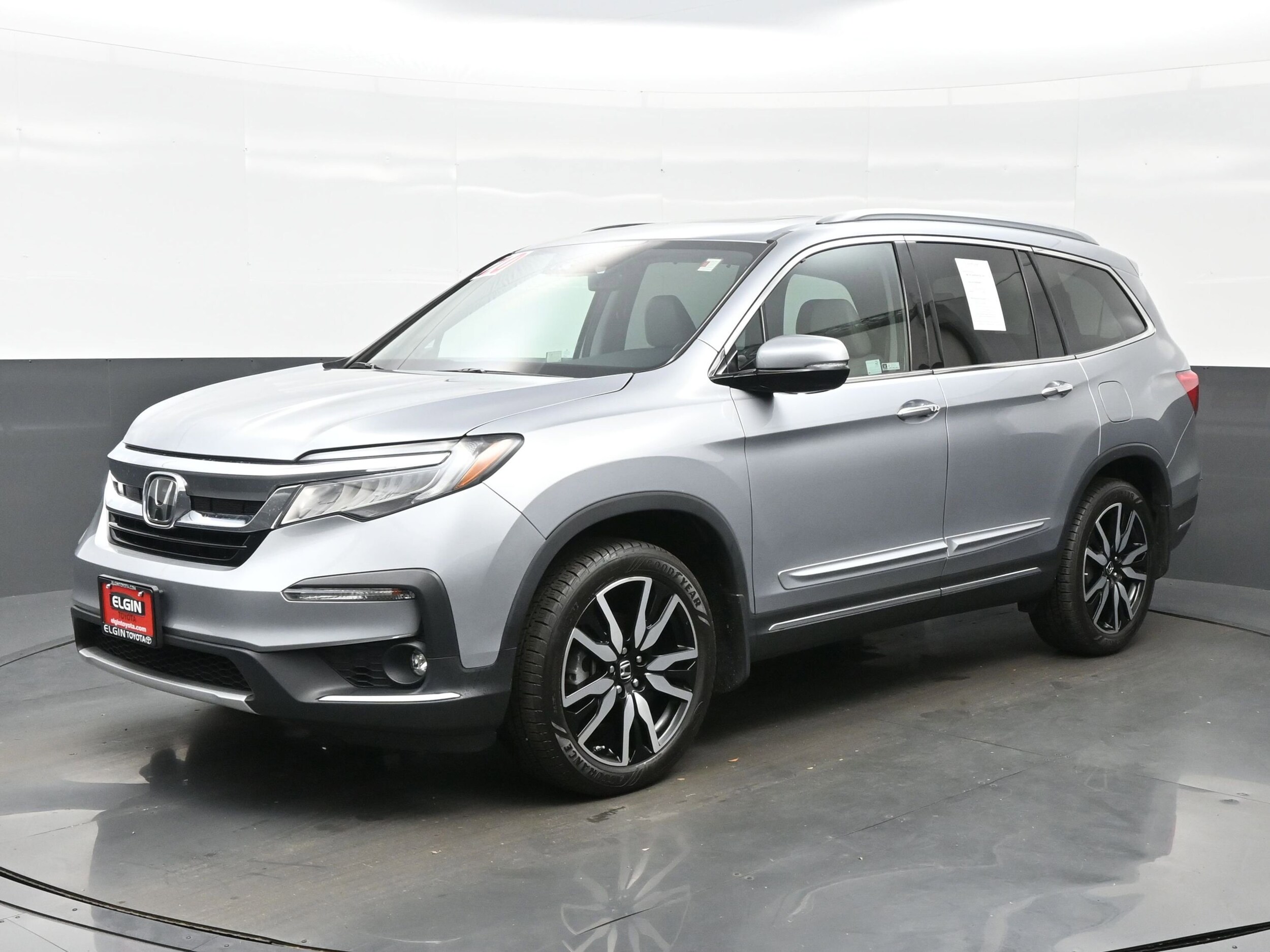 2020 Honda Pilot Elite photo 2