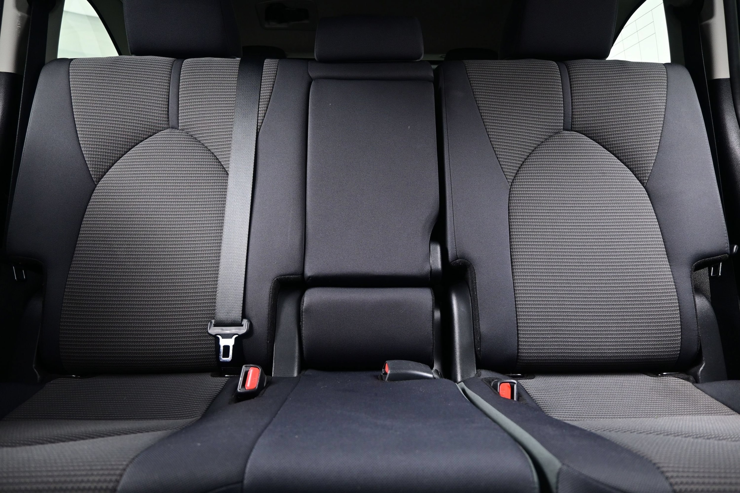 2024 Toyota Highlander LE - Photo 16