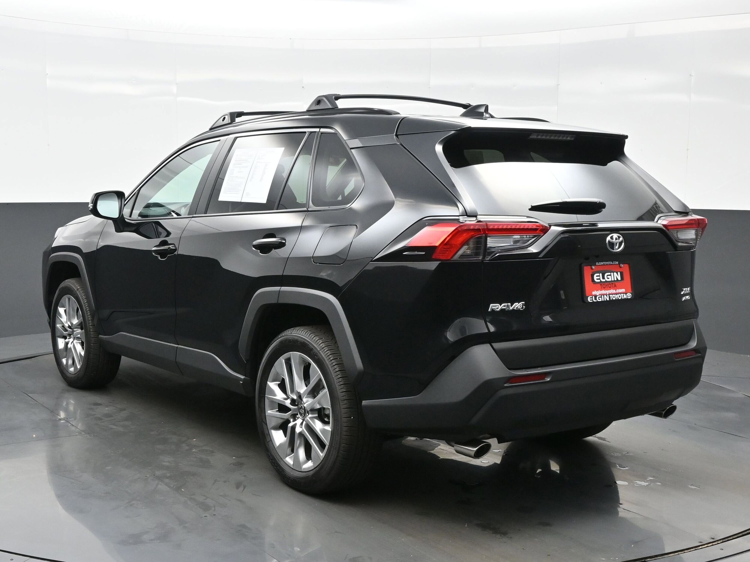 2025 Toyota RAV4 XLE Premium photo 3