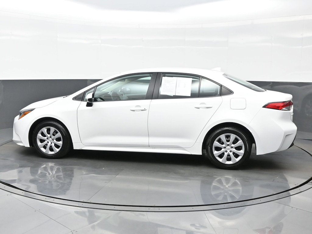 Used 2024 Toyota Corolla LE Sedan