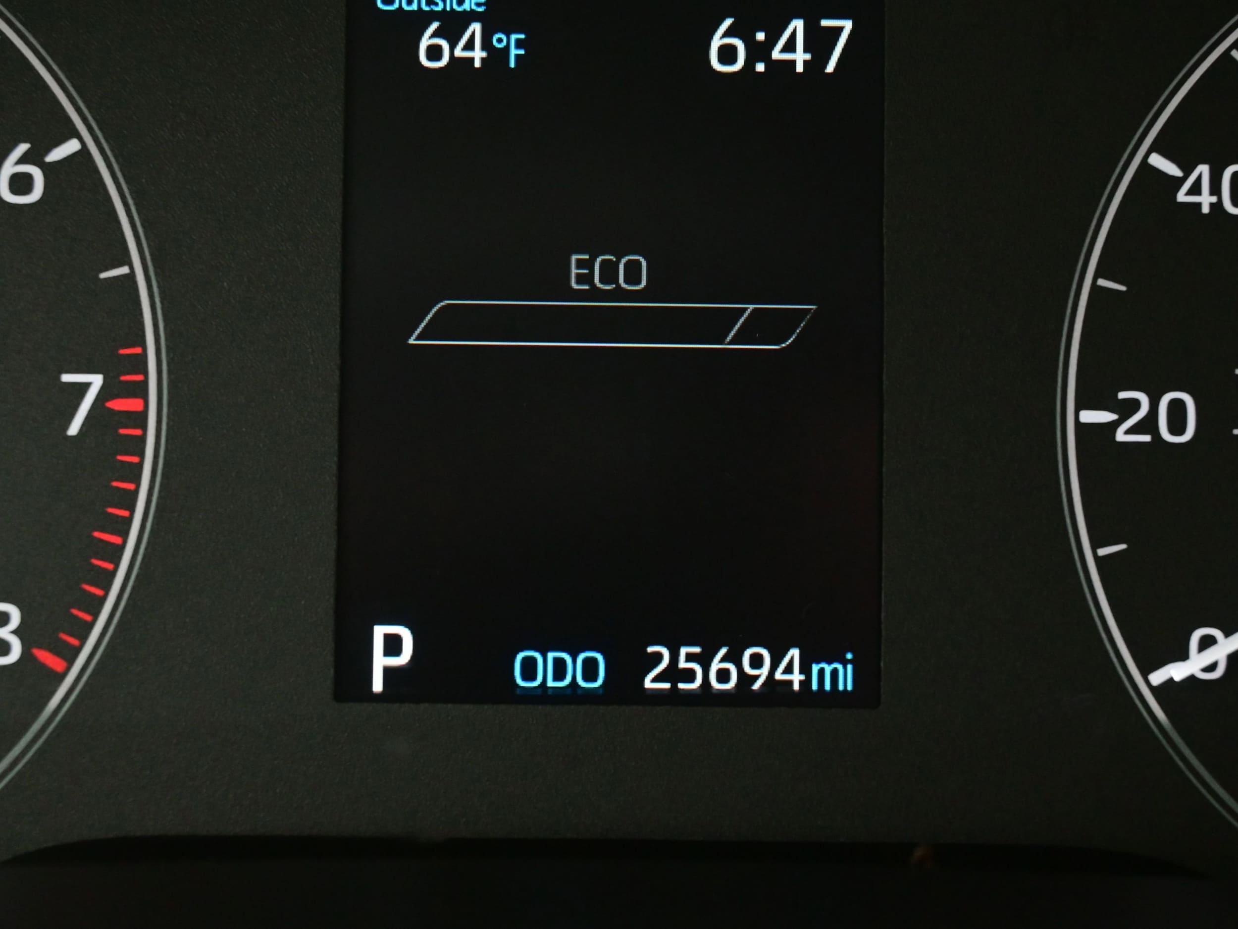 2025 Toyota Corolla LE - Photo 23