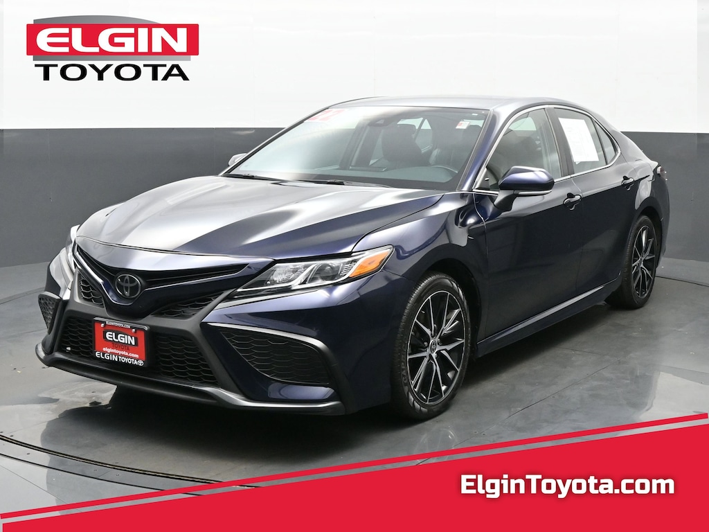 Used 2022 Toyota Camry SE Sedan