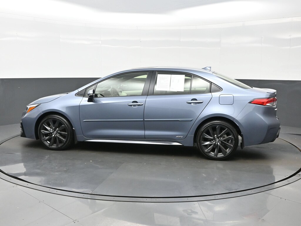 Used 2025 Toyota Corolla Hybrid SE Sedan