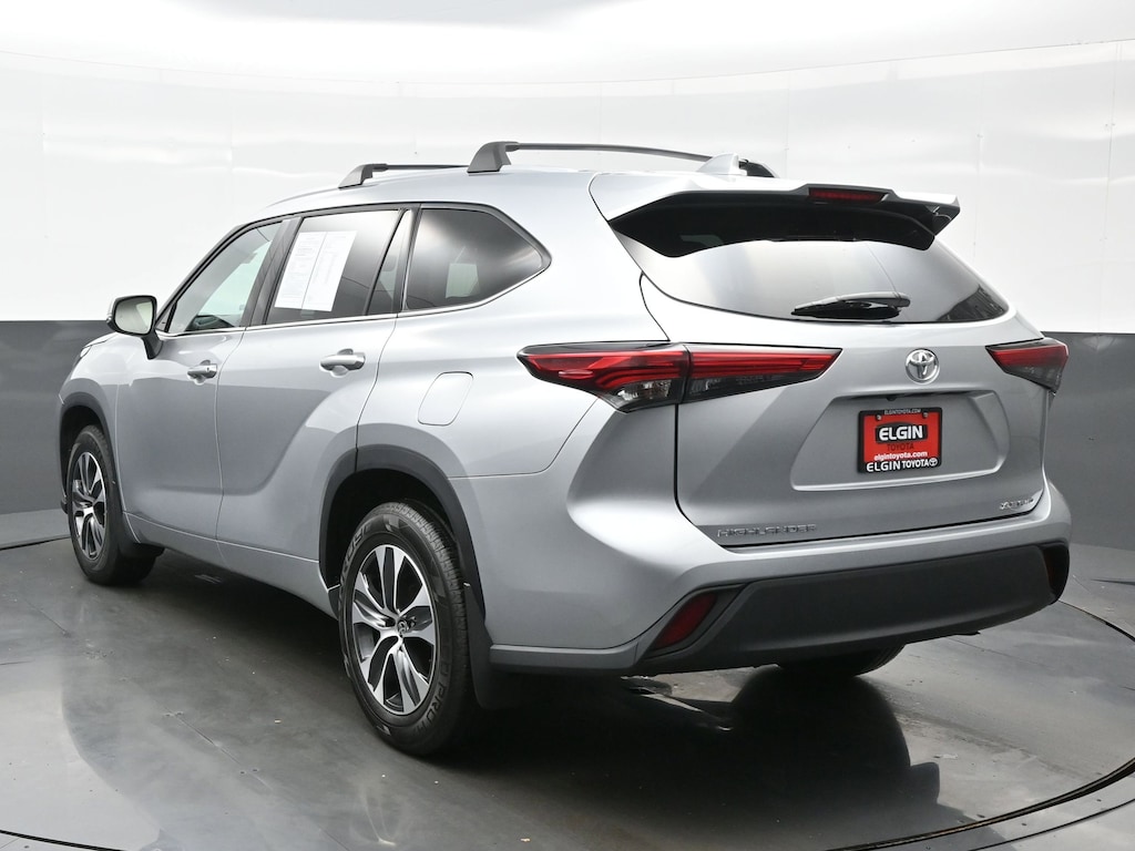 Used 2022 Toyota Highlander XLE SUV