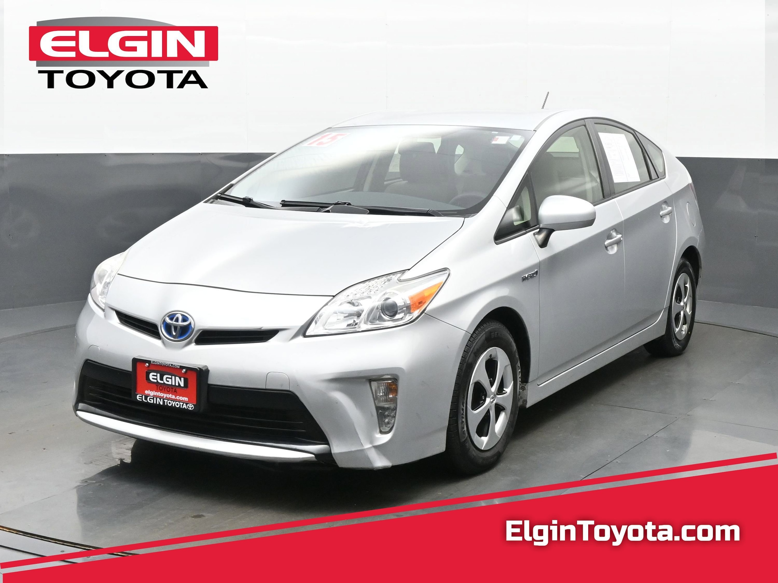 2015 Toyota Prius Three's photo