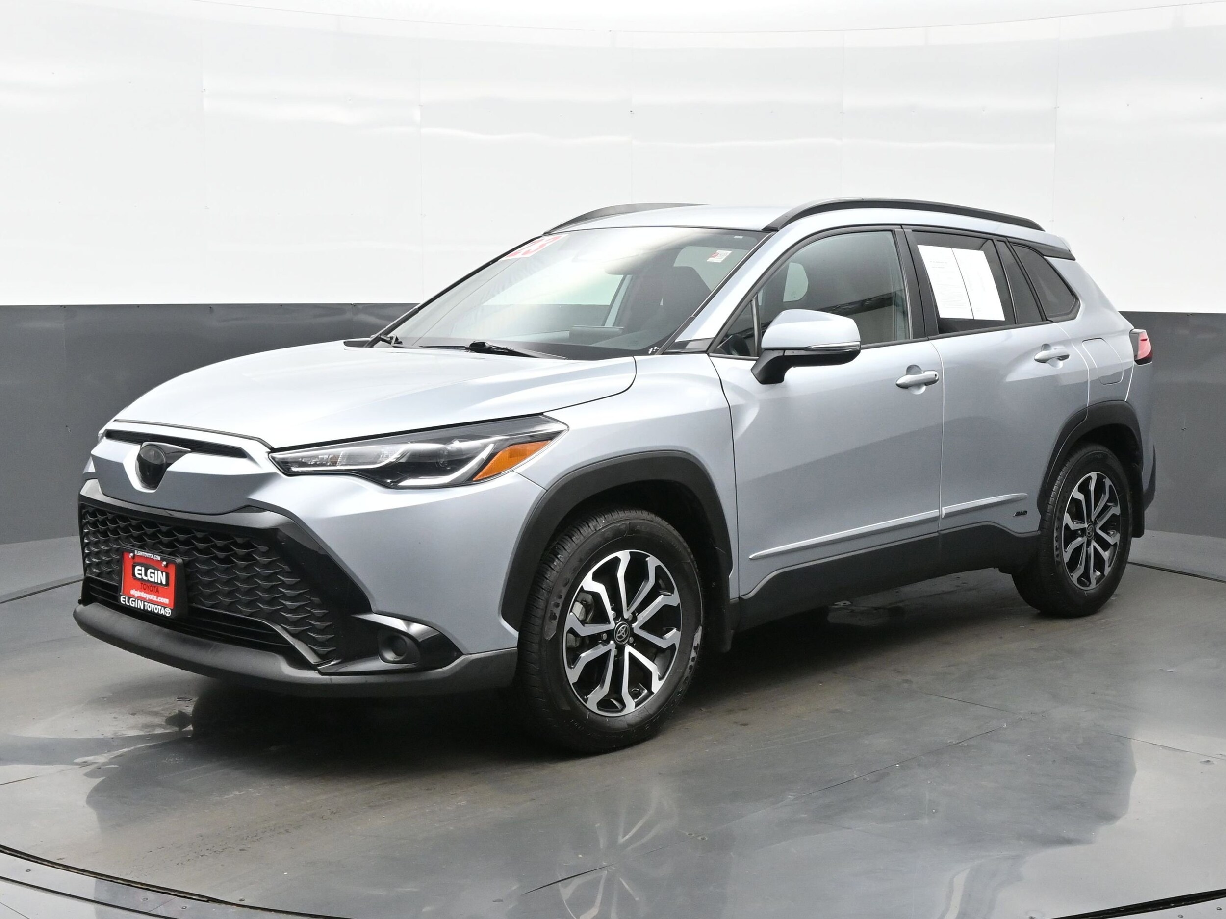 2023 Toyota Corolla Hybrid SE photo 2