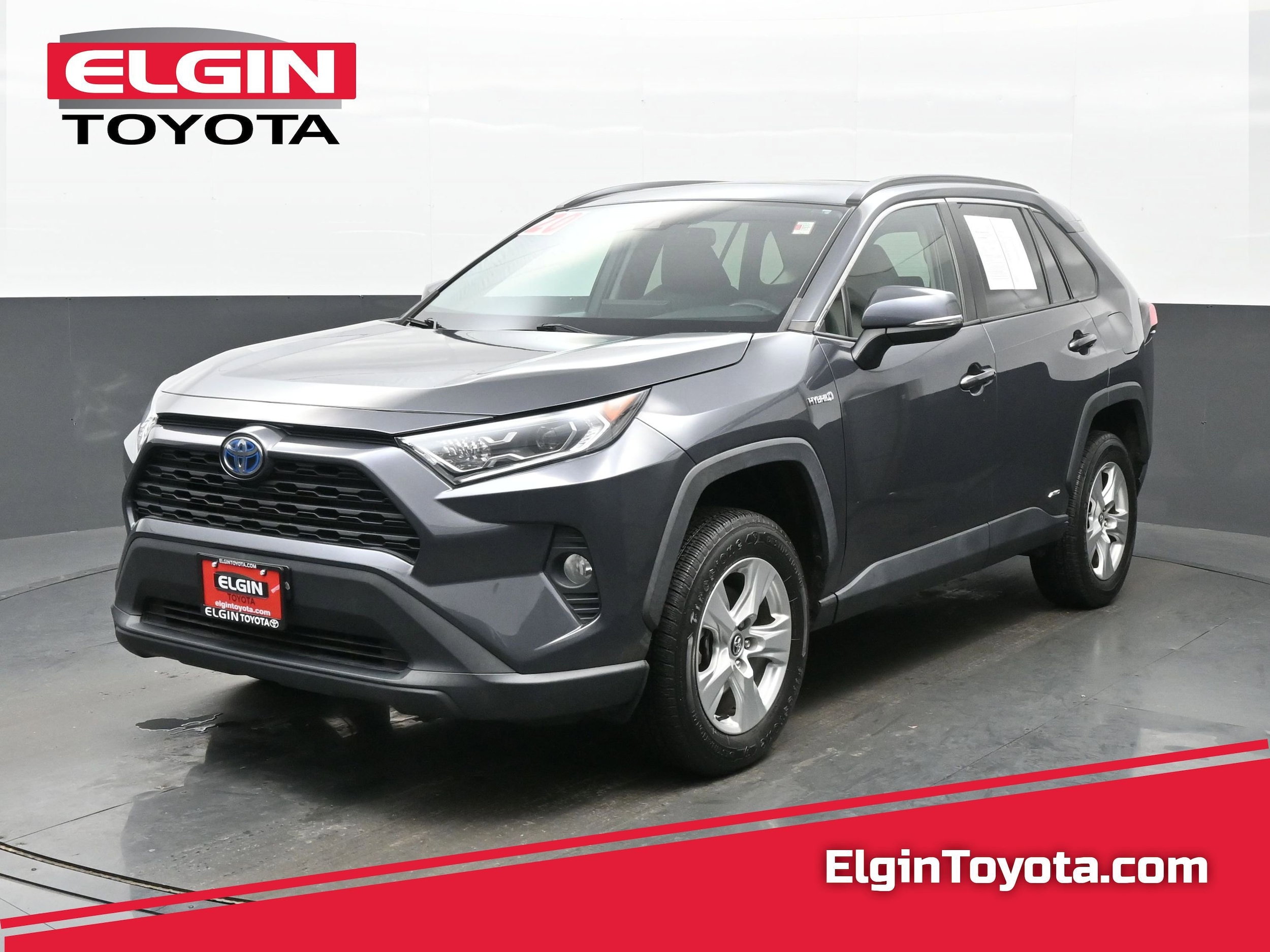 2020 Toyota RAV4 XLE's photo