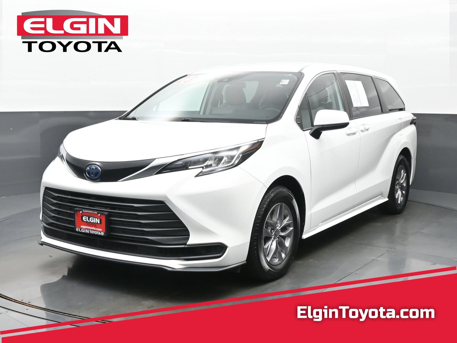 2023 Toyota Sienna Van Passenger Van 