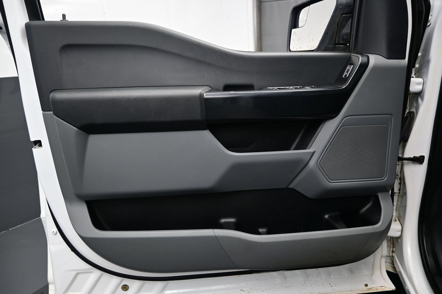 2023 Ford F-150 XL - Photo 9