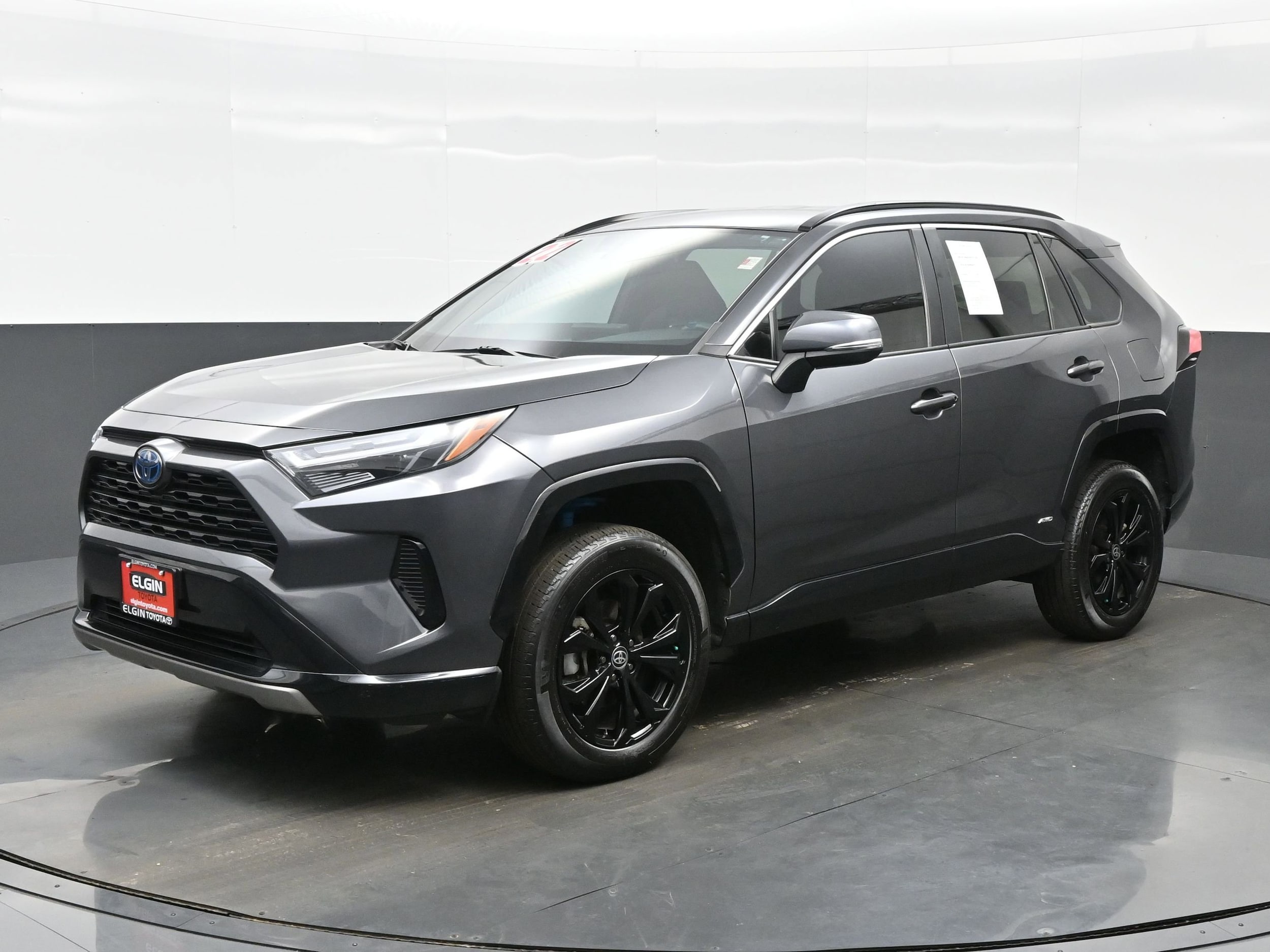 Used 2022 Toyota RAV4 SE with VIN 4T3T6RFV8NU080931 for sale in Streamwood, IL