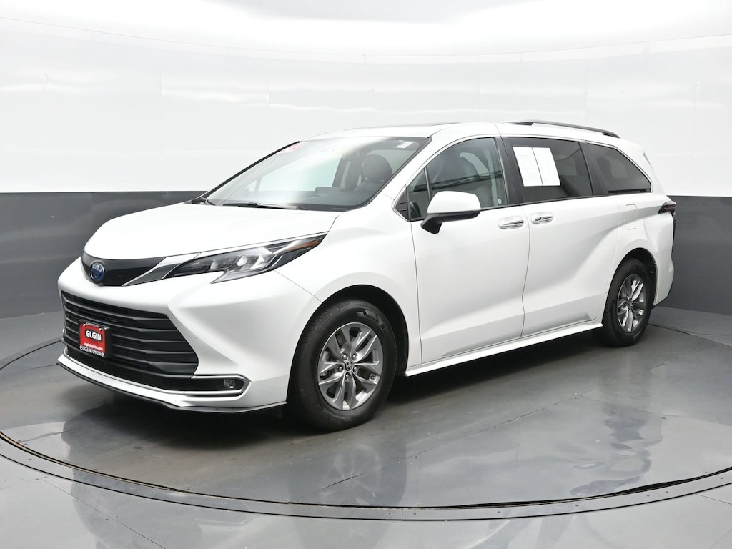 Used 2024 Toyota Sienna XLE Van Passenger Van