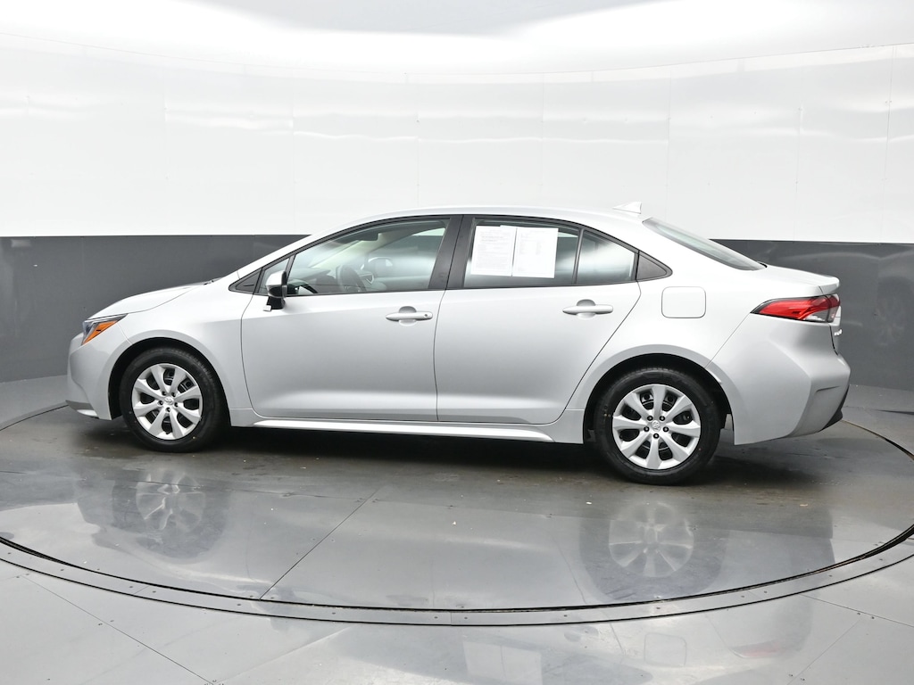 Used 2024 Toyota Corolla LE Sedan