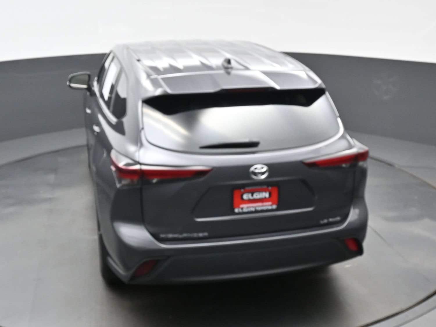 2024 Toyota Highlander LE - Photo 40