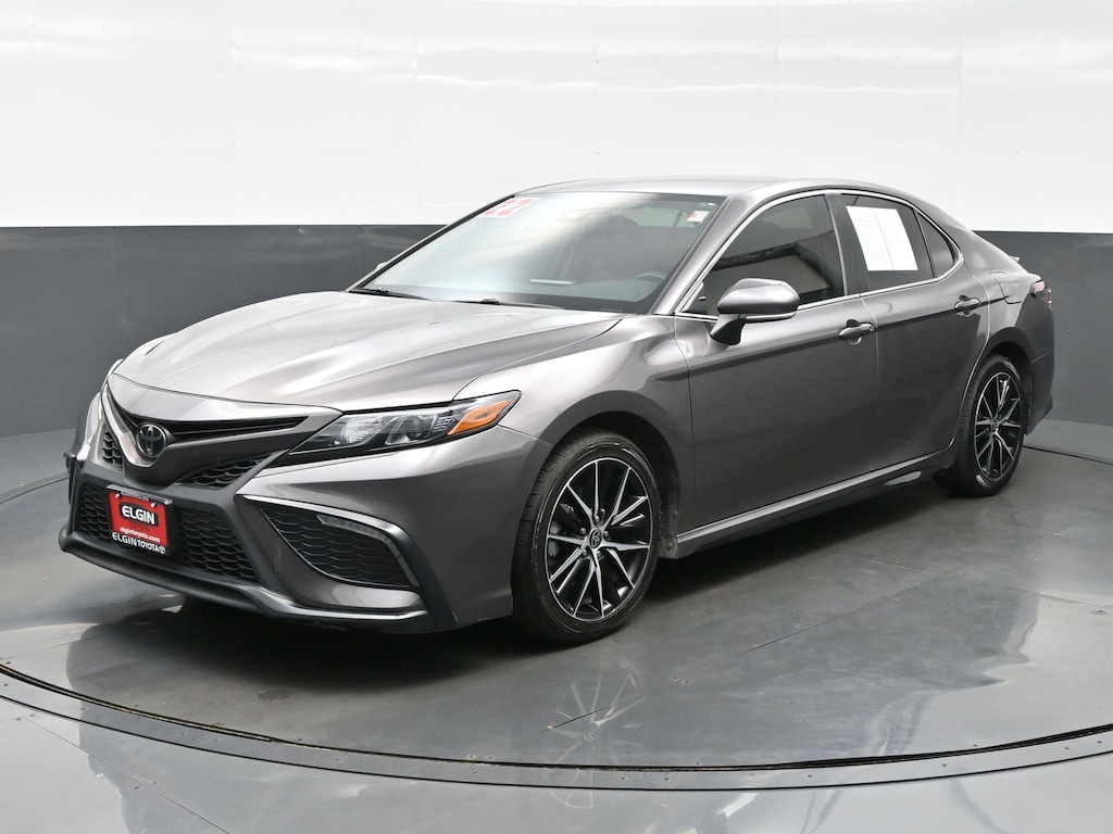 Used 2022 Toyota Camry SE Sedan
