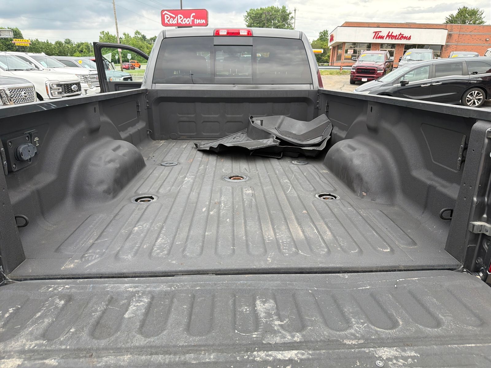 2022 RAM Ram 3500 Pickup Tradesman - Photo 25