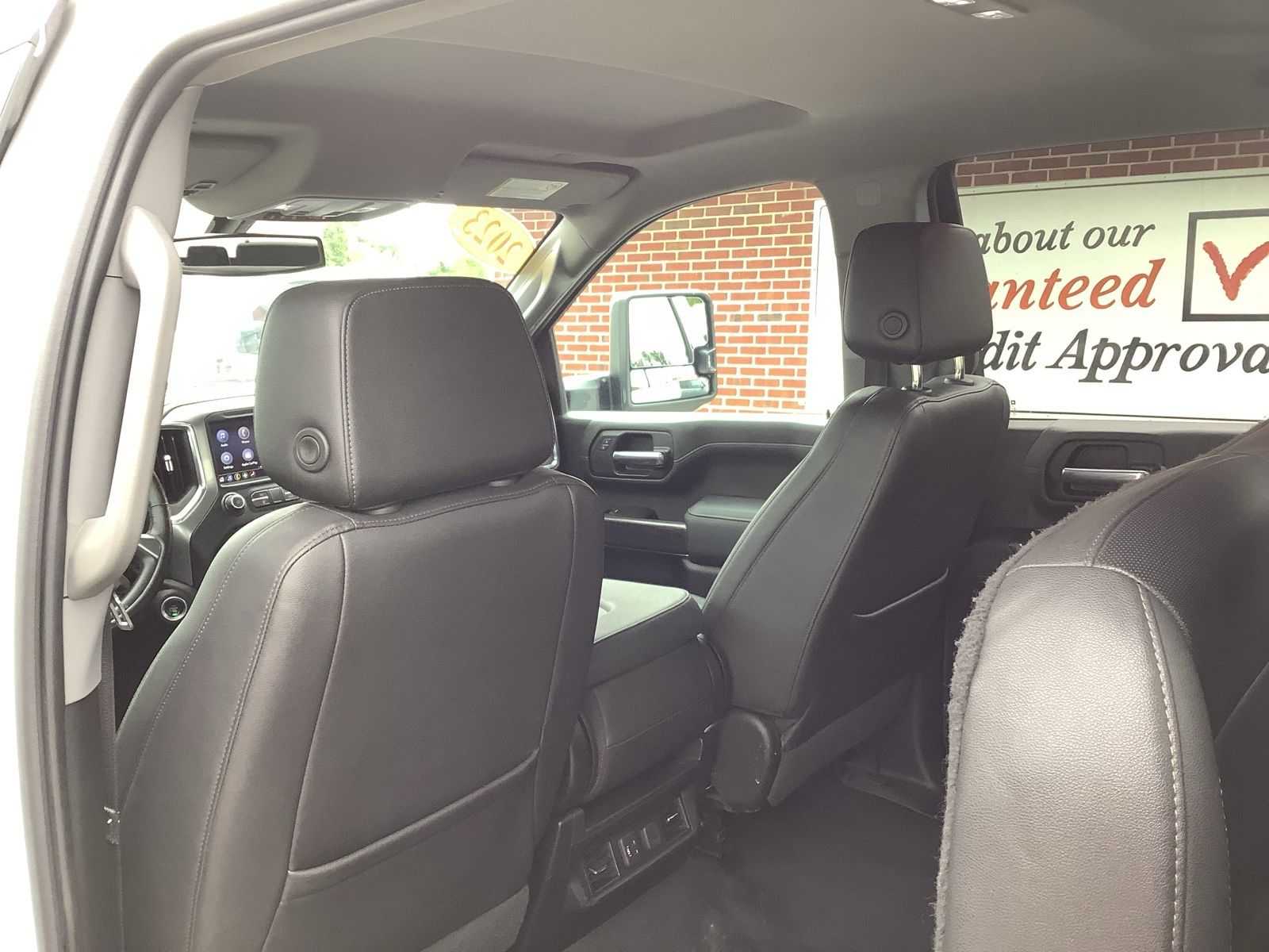 2023 Chevrolet Silverado 2500HD LTZ - Photo 12