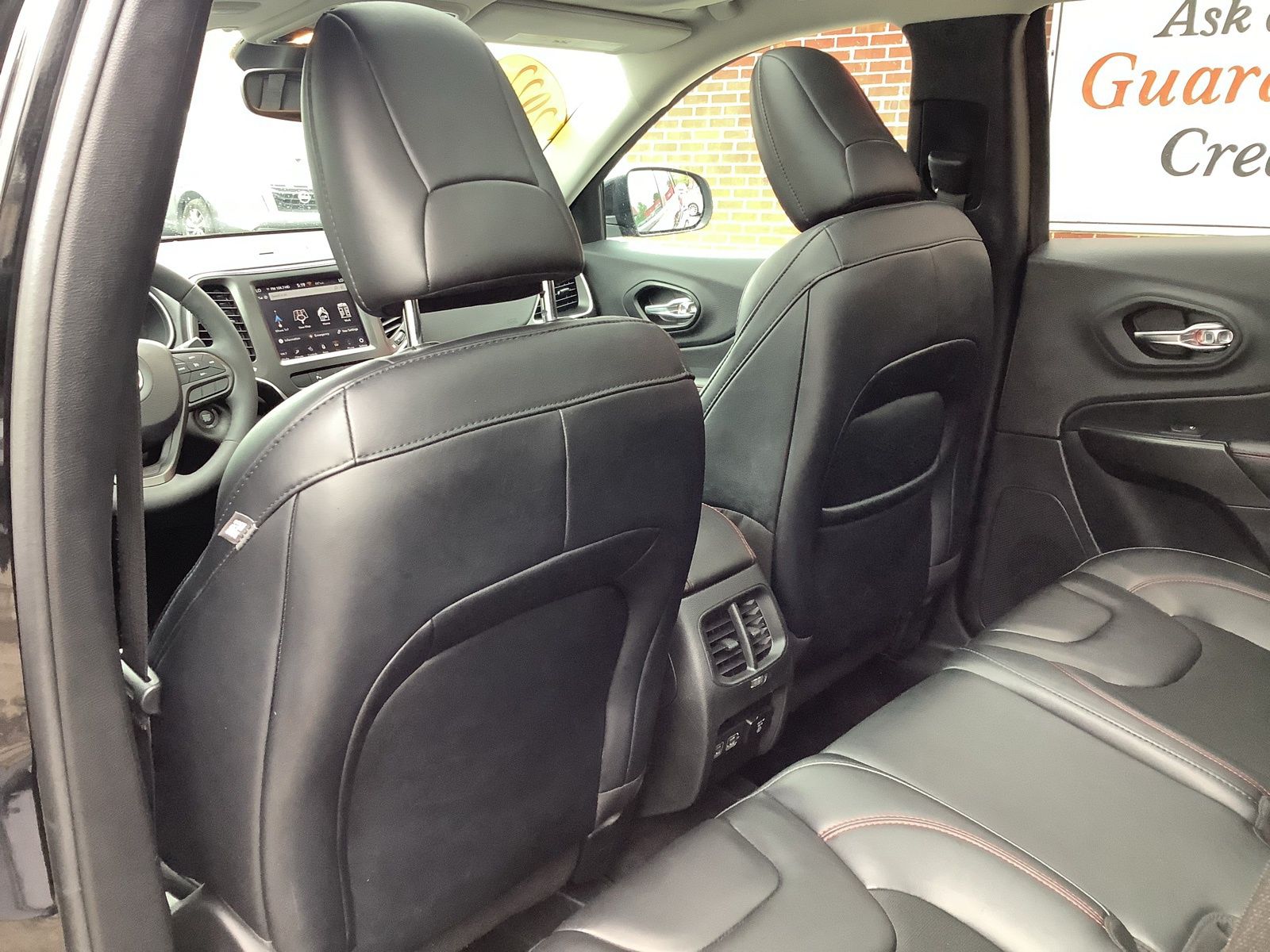 2022 Jeep Cherokee Trailhawk - Photo 11