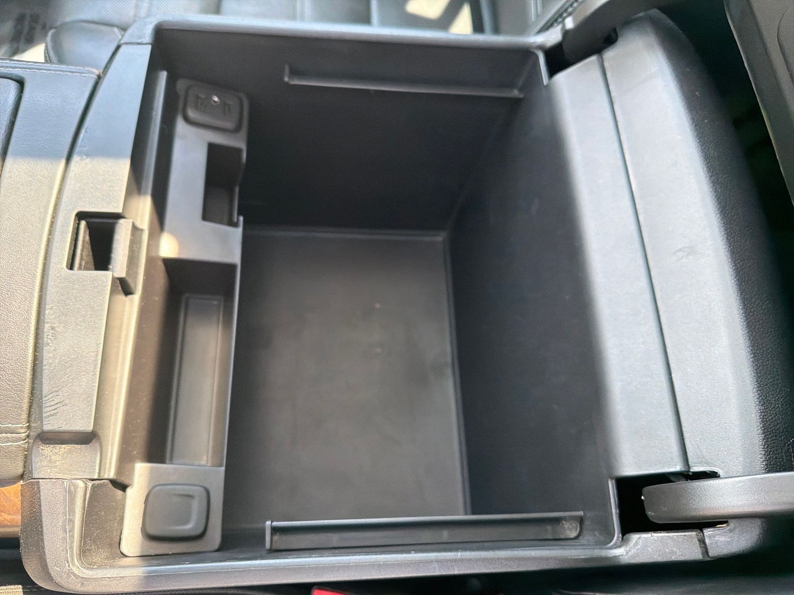 2020 GMC Yukon Denali - Photo 27