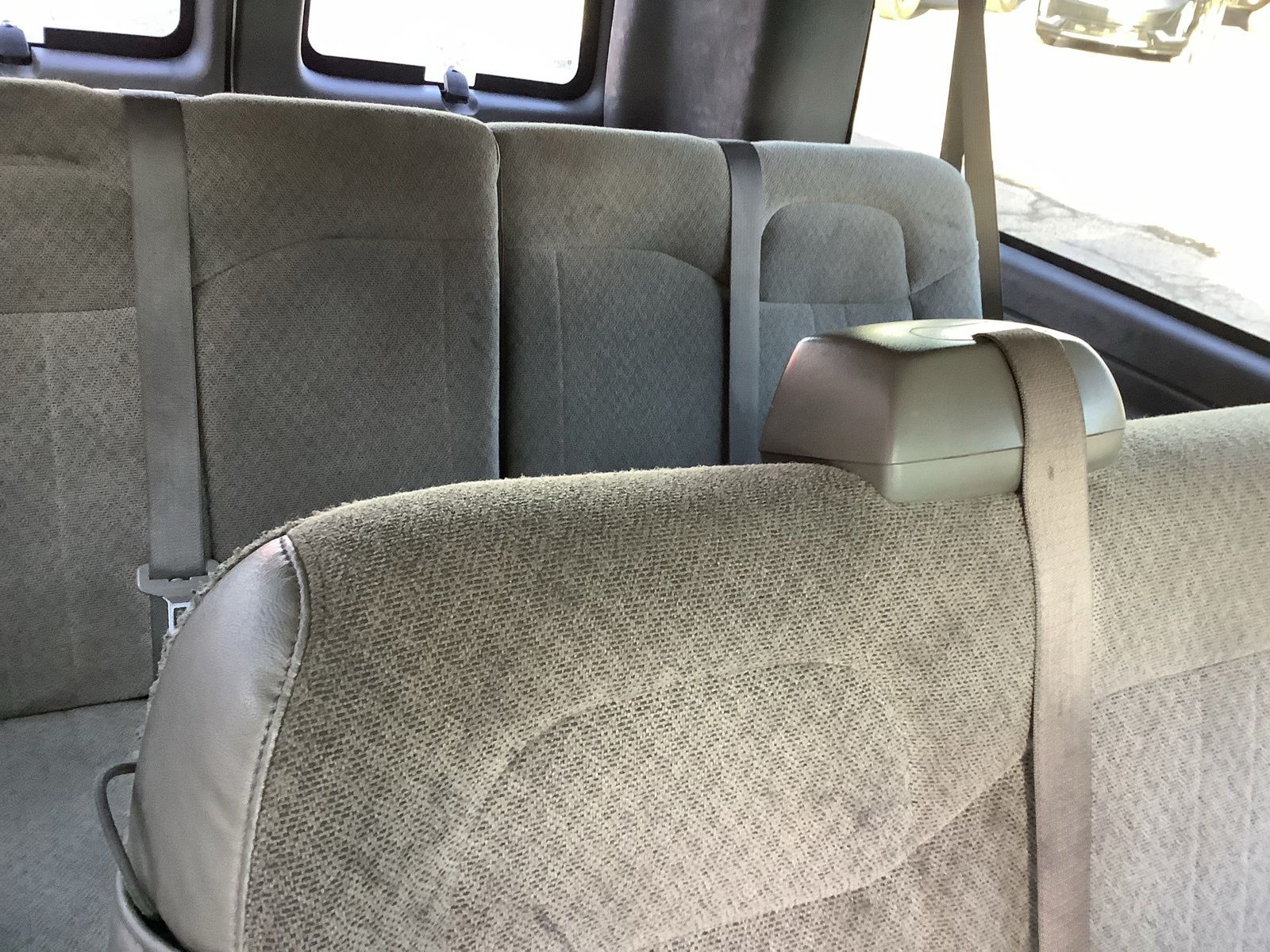 2021 Chevrolet Express Passenger LT - Photo 14