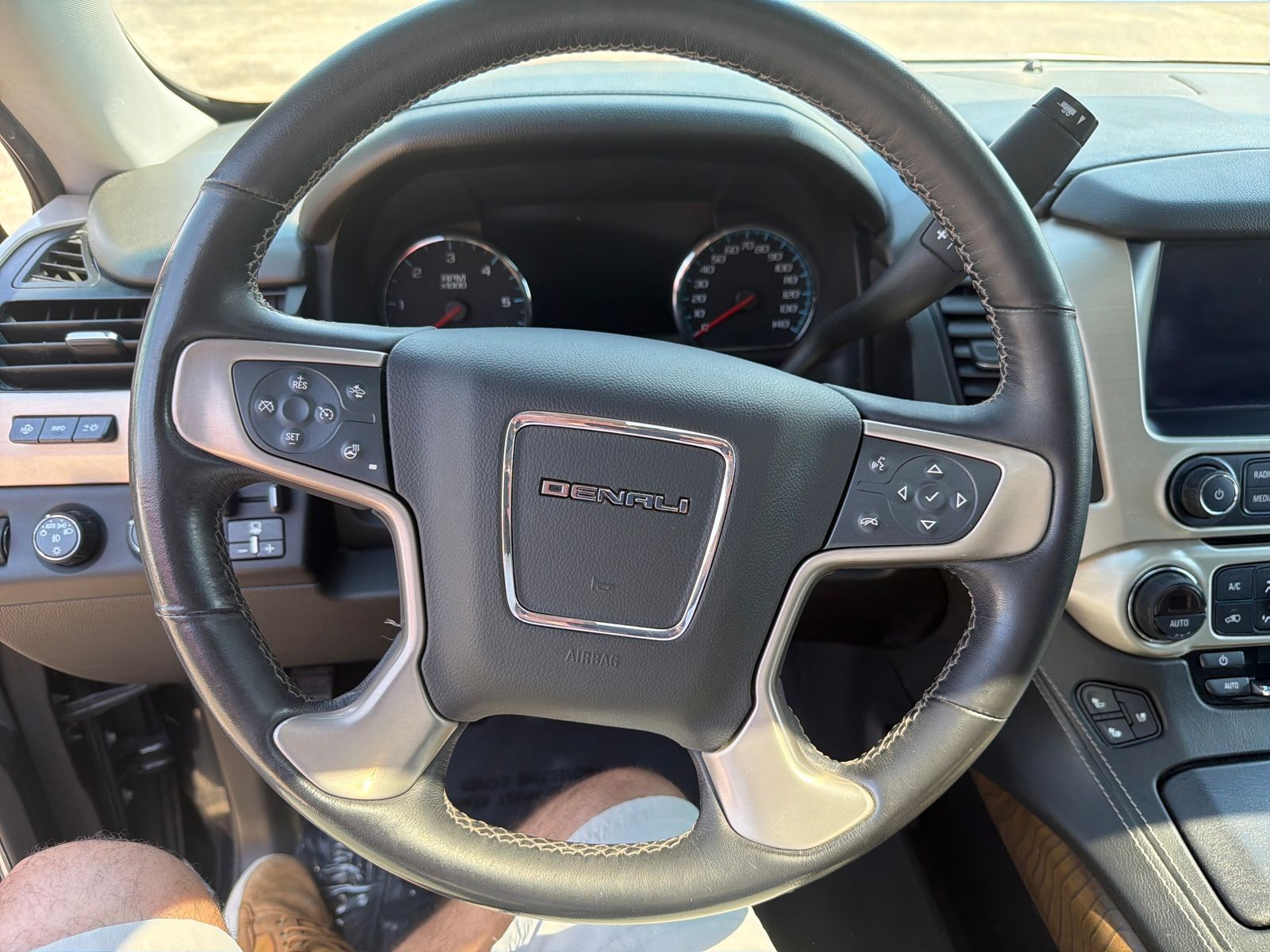 2020 GMC Yukon Denali - Photo 15