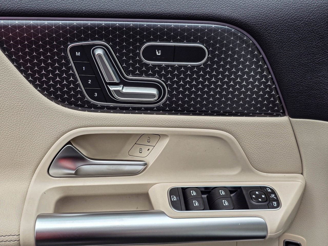 GLA 250 4MATIC SUV
