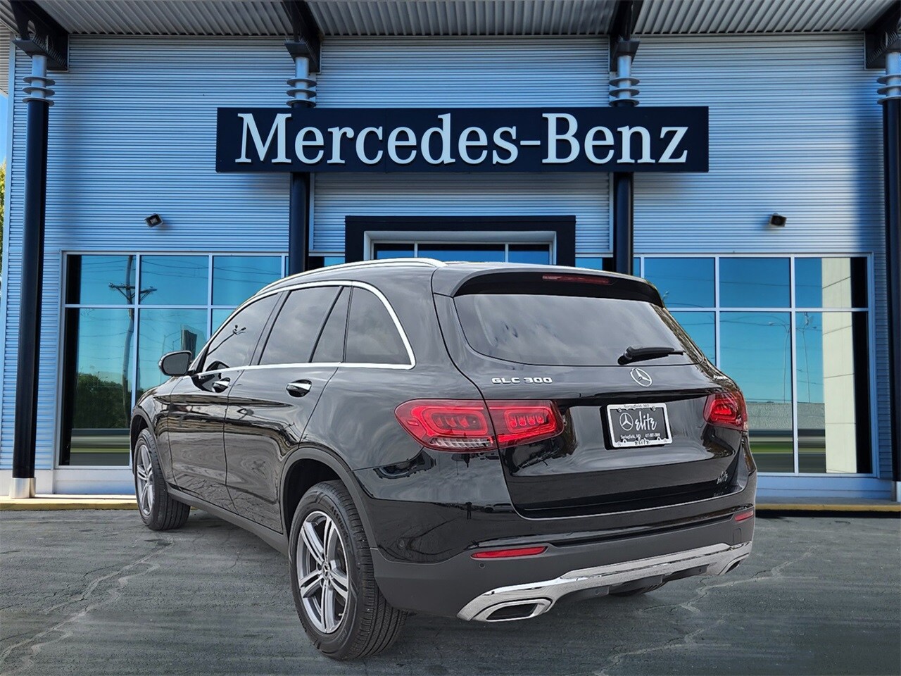 2022 Mercedes Benz GLC 300 4MATIC photo 4