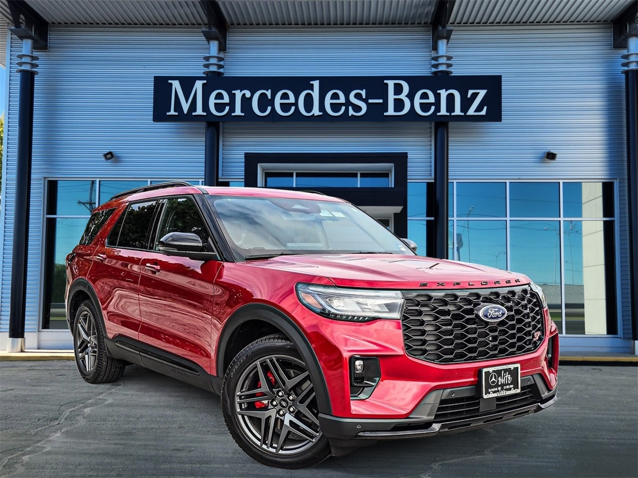 2025 Ford Explorer ST