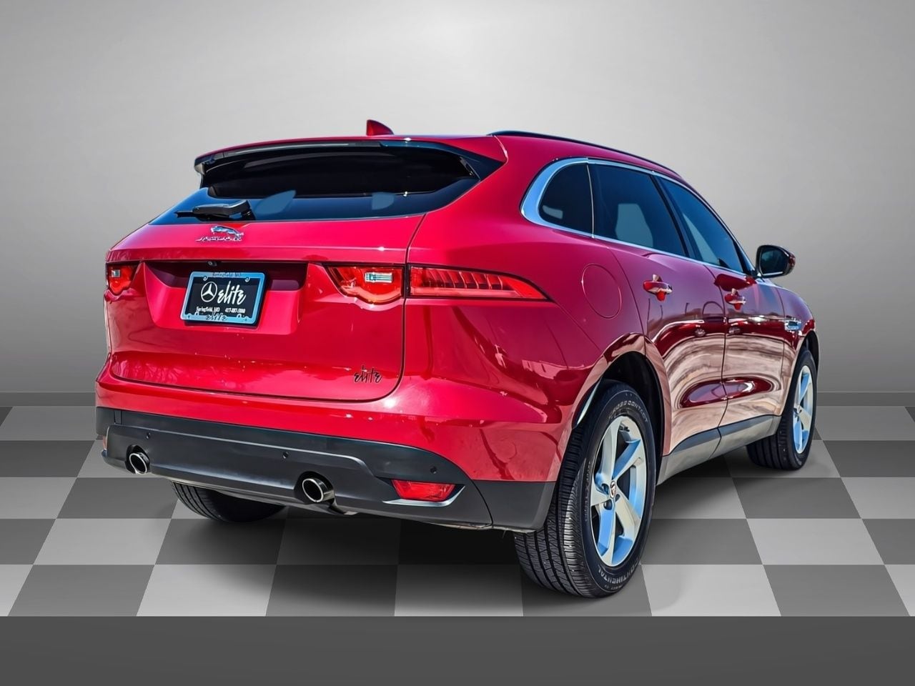 View vehicle photo 6