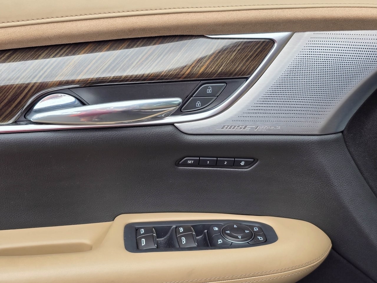 XT6 Premium Luxury