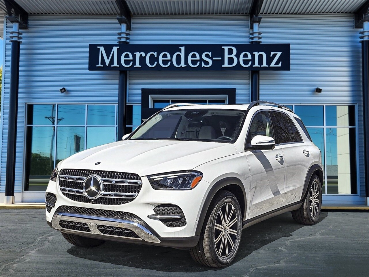 2025 Mercedes Benz GLE 350 4MATIC photo 3