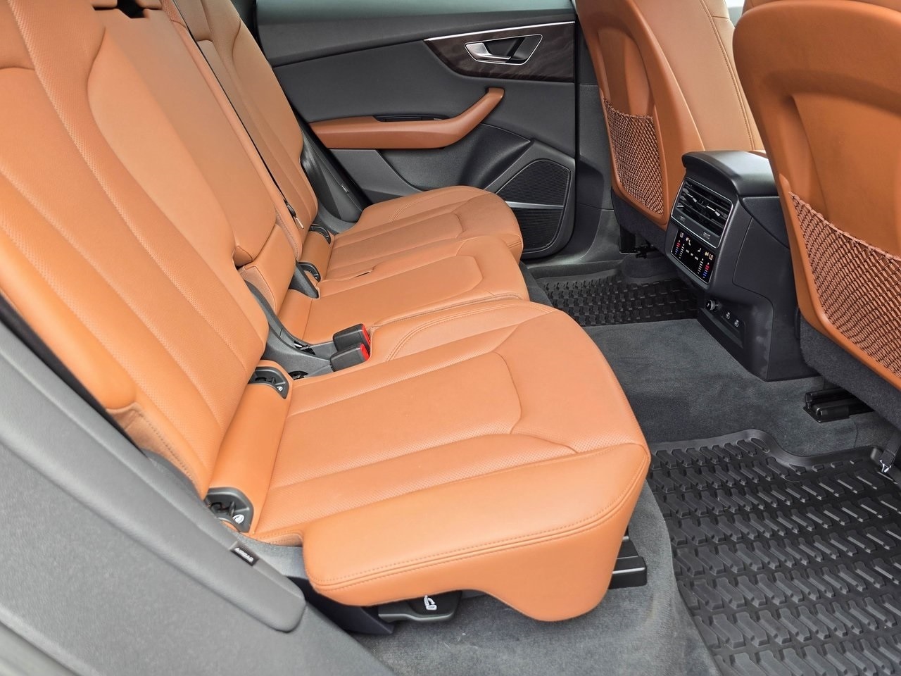 Q8 Premium Plus 55 TFSI quattro
