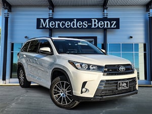 2017 Toyota Highlander SE SUV