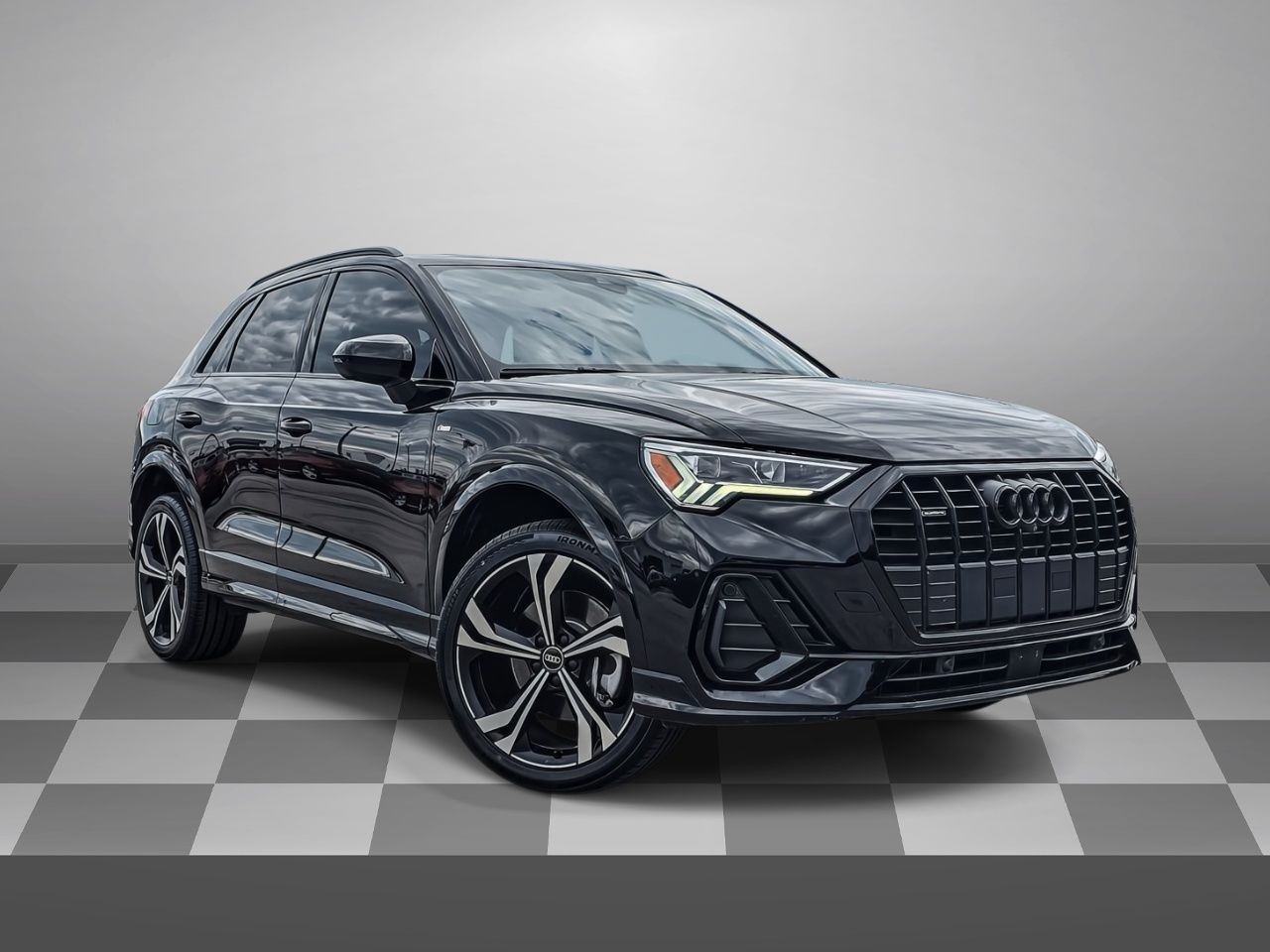 2024 Audi Q3 45 TFSI S Line Premium Plus quattro's photo