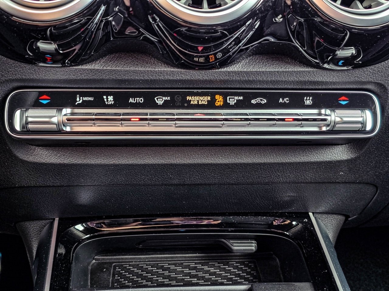 EQB 300 4MATIC SUV