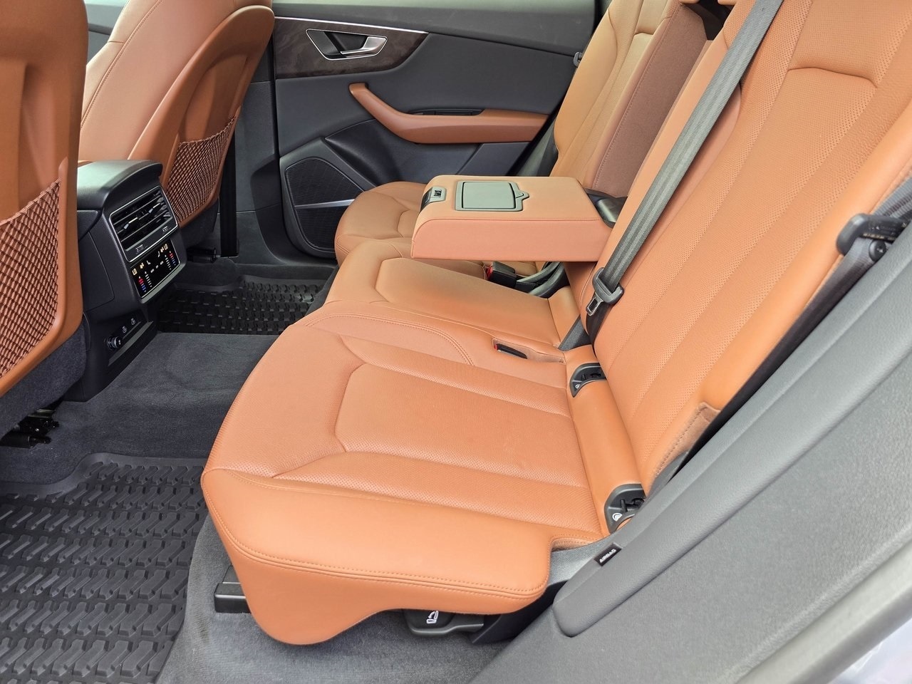 Q8 Premium Plus 55 TFSI quattro