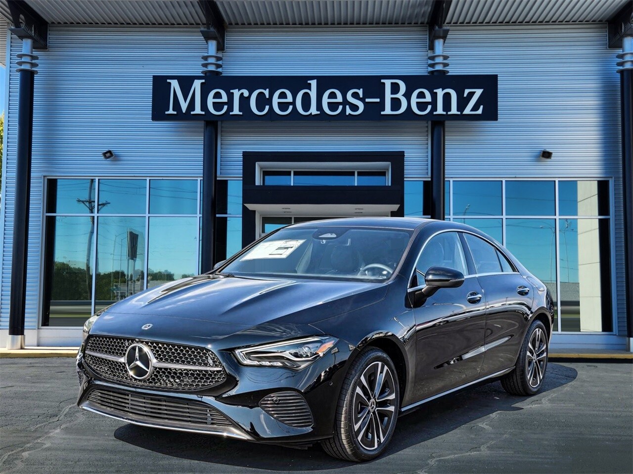 2025 Mercedes Benz CLA 250 4MATIC photo 3