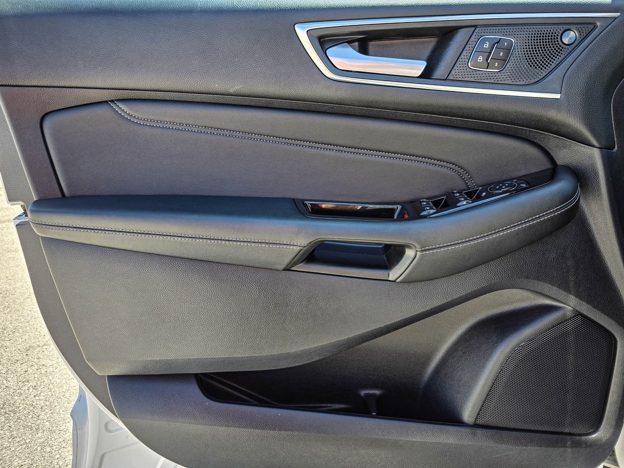 Edge Titanium