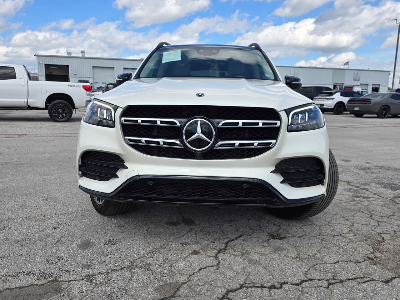 View vehicle photo 2