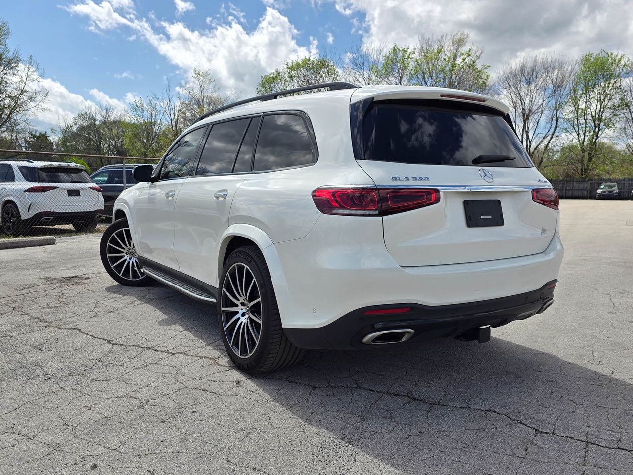 View vehicle photo 4